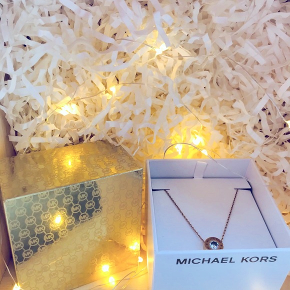 MICHEL KORS Necklace - Picture 1 of 2